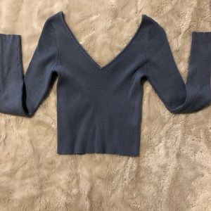 Long sleeve crop top